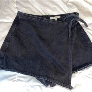 Pacsun Skort size 27